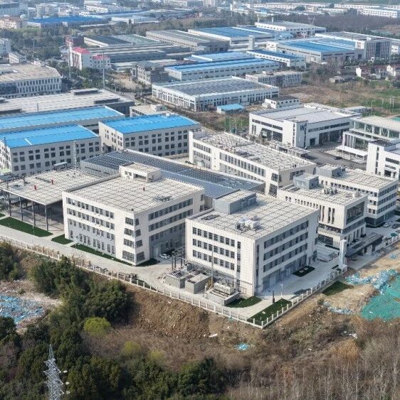 扬州产业园0.3毫米柔性气凝胶纸项目即将投产，用于圆柱电池隔热